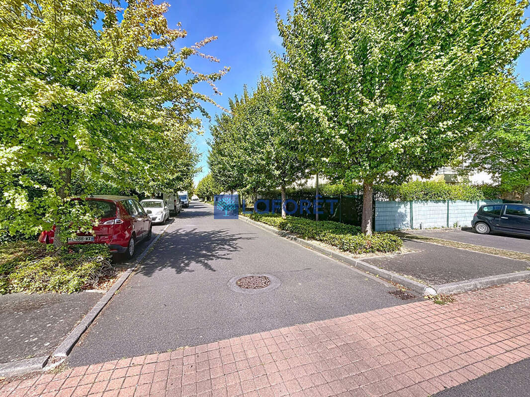 Appartement à SAVIGNY-LE-TEMPLE