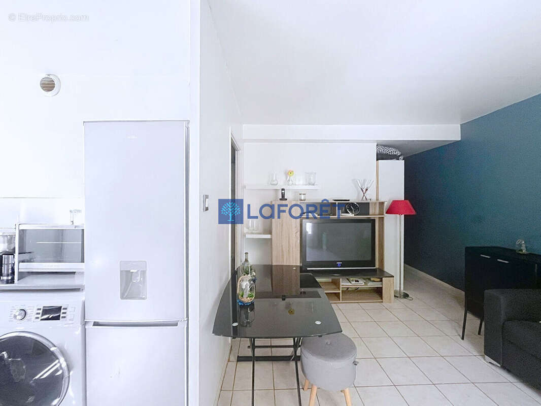 Appartement à SAVIGNY-LE-TEMPLE