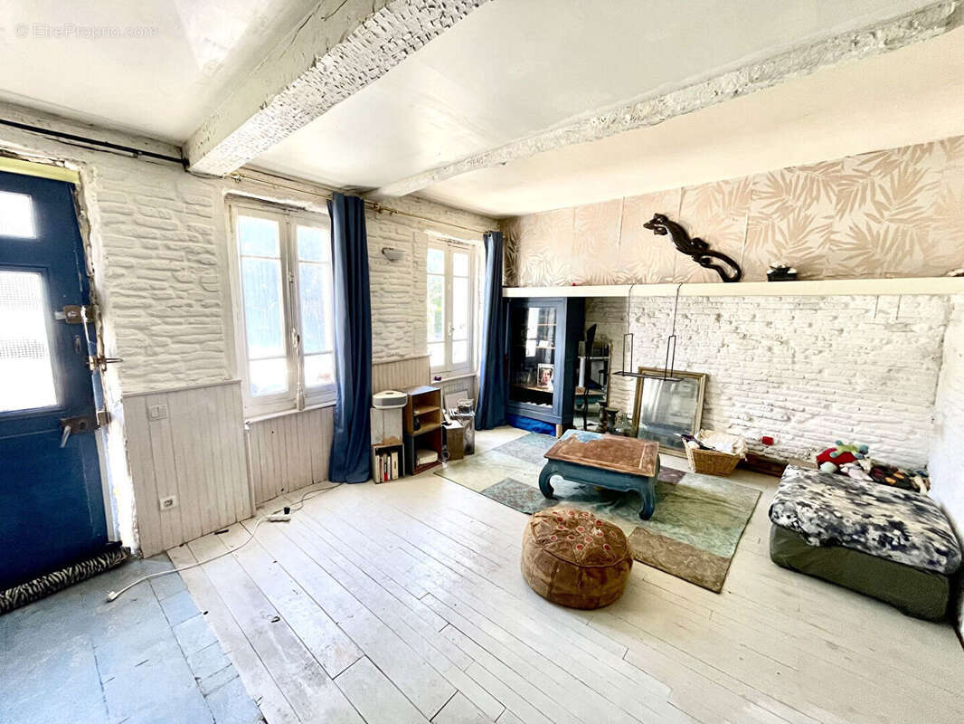 Maison à BOURG-SAINT-BERNARD