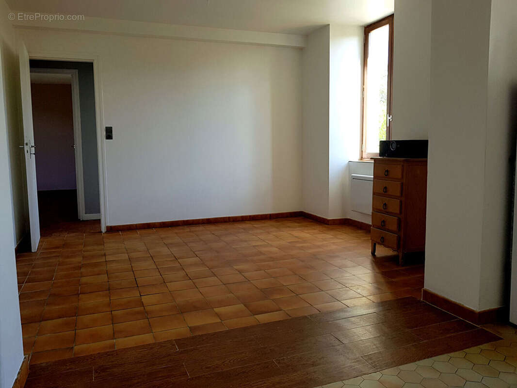 Maison à SAINT-ULPHACE