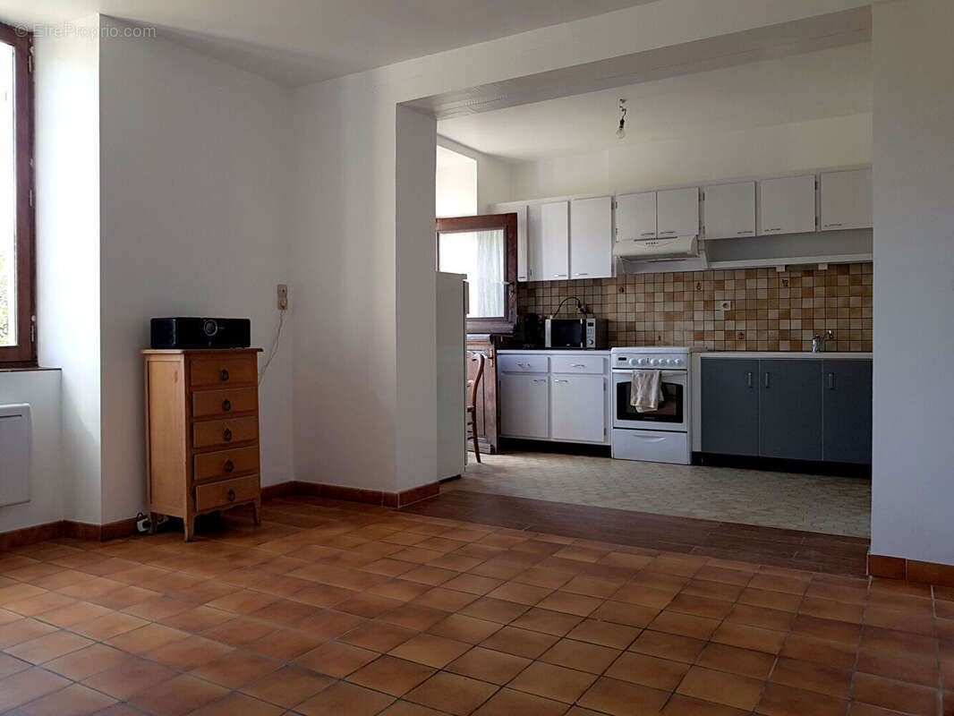 Maison à SAINT-ULPHACE