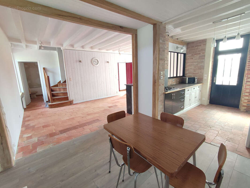 Maison à SAINT-ULPHACE