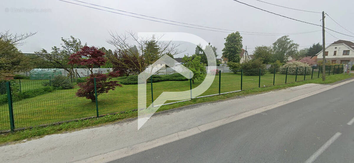 Terrain à THUN-SAINT-AMAND