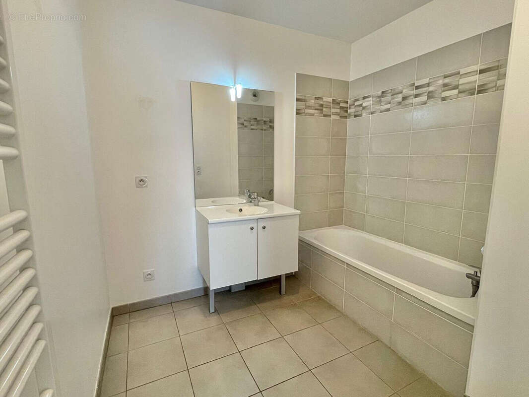 Appartement à BOURGOIN-JALLIEU