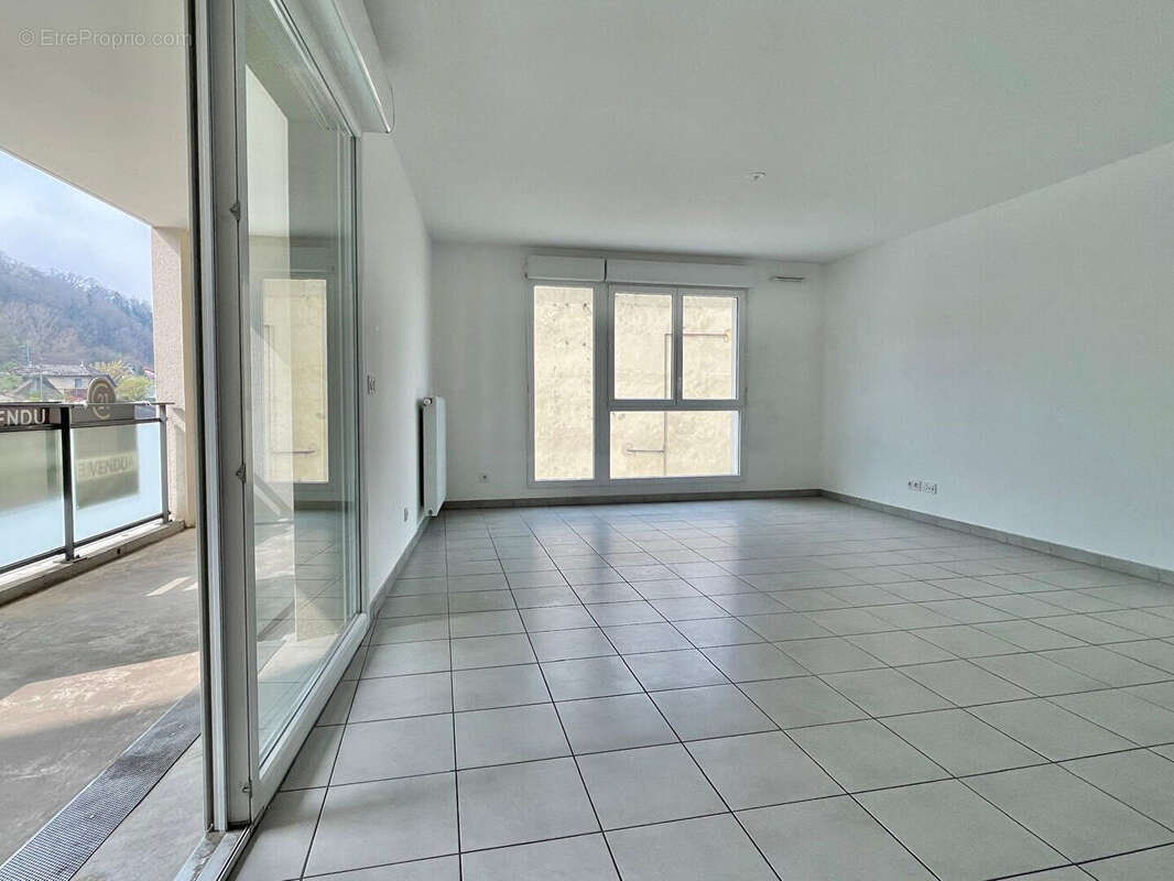 Appartement à BOURGOIN-JALLIEU