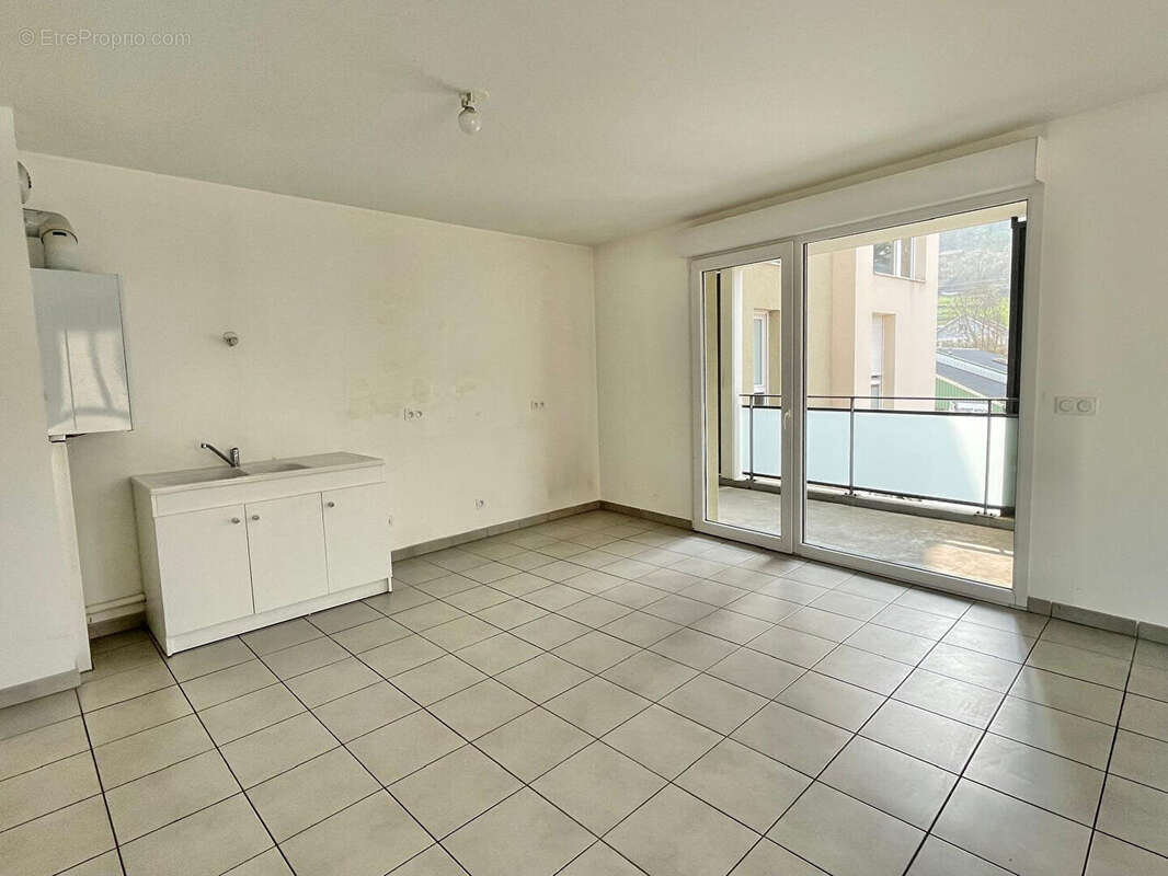 Appartement à BOURGOIN-JALLIEU