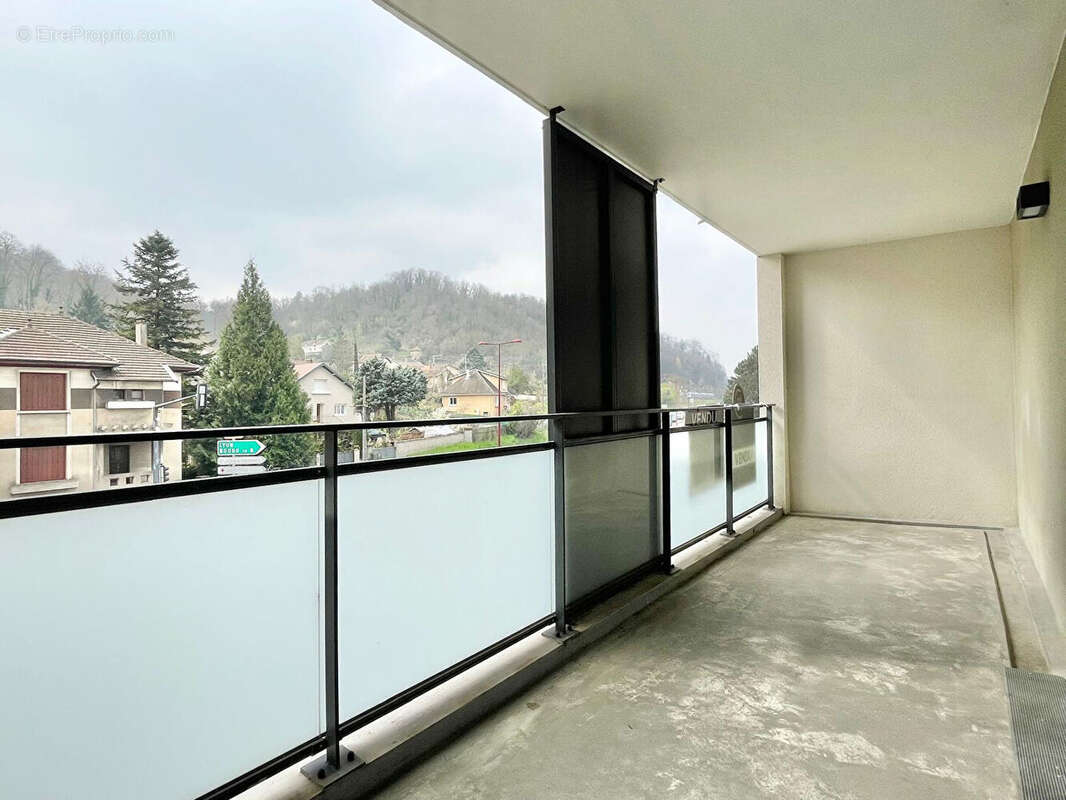 Appartement à BOURGOIN-JALLIEU