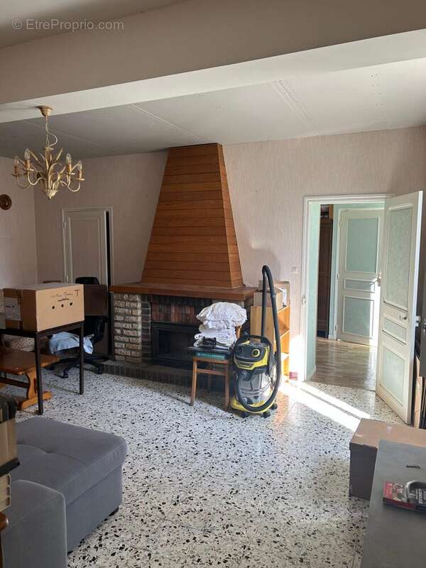 Maison à ETRELLES-SUR-AUBE