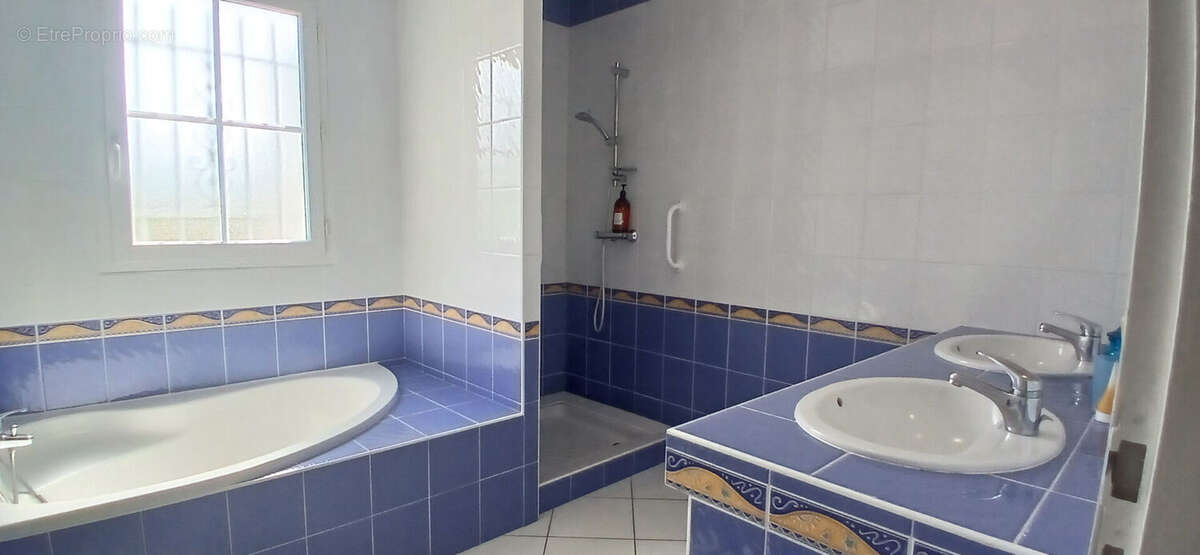 Maison à SAINT-SULPICE-DE-ROYAN