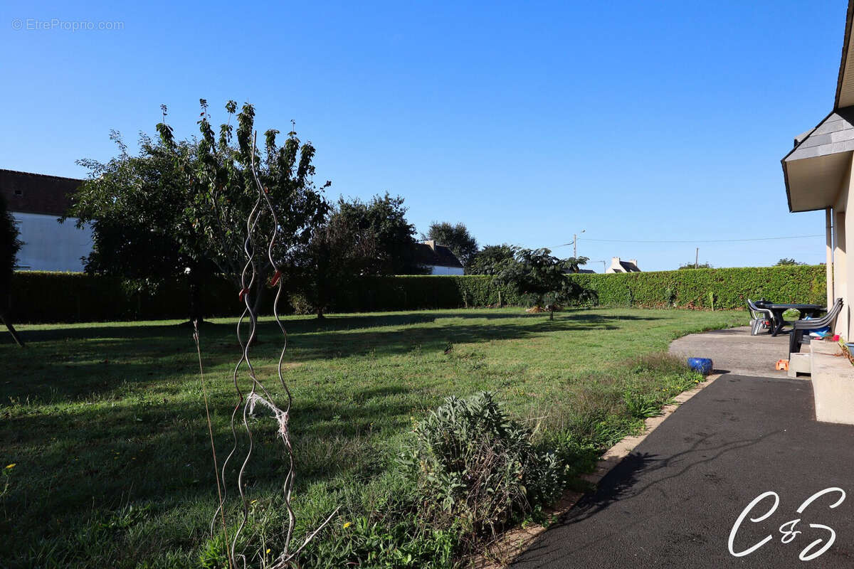 Maison à TREFFIAGAT