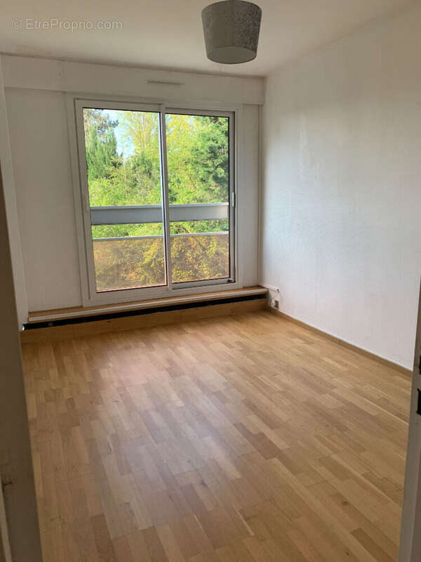 Appartement à MAREIL-MARLY