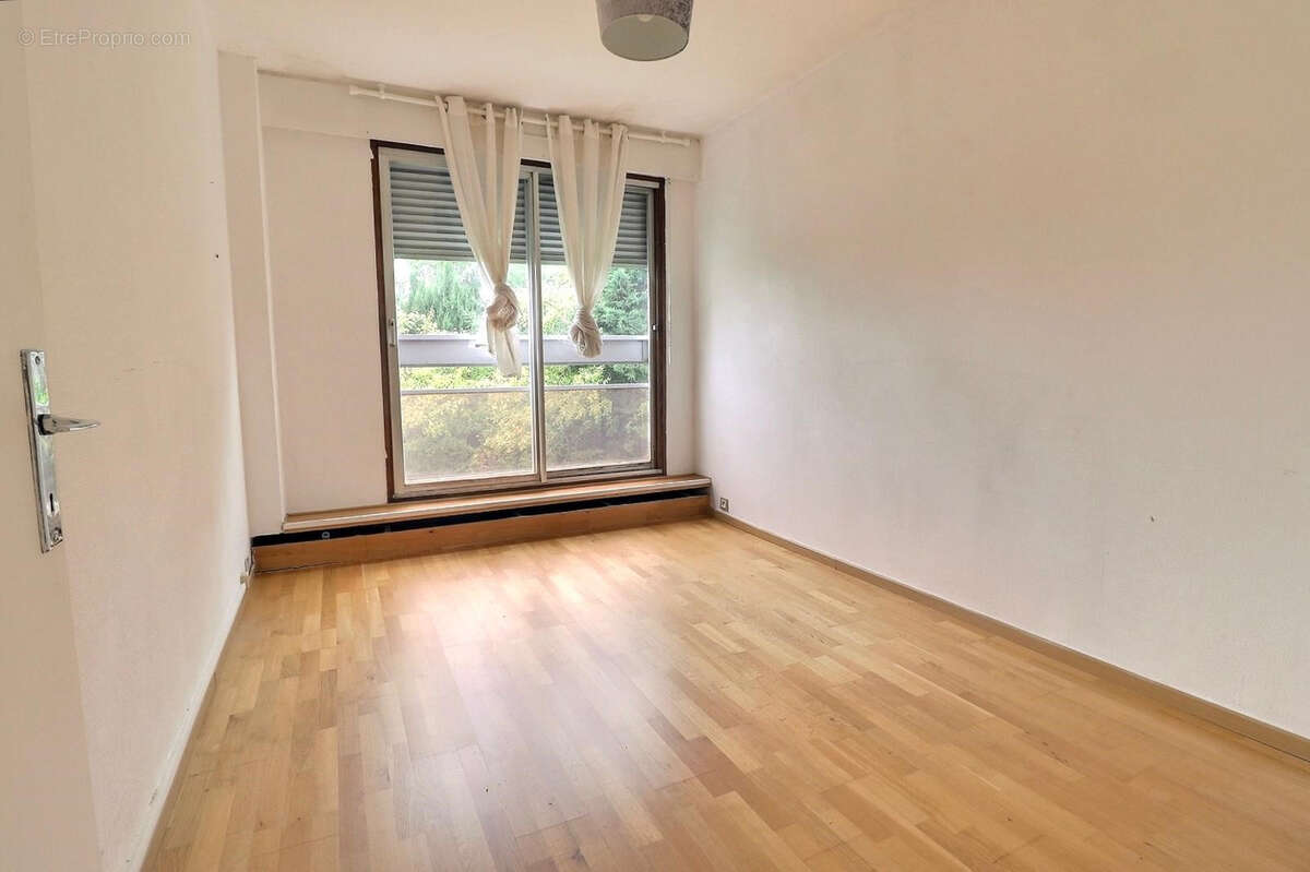 Appartement à MAREIL-MARLY