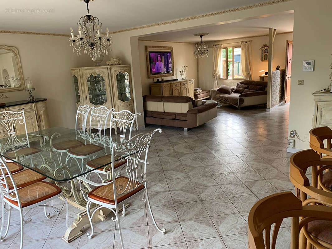 Maison à NEUILLY-SUR-MARNE