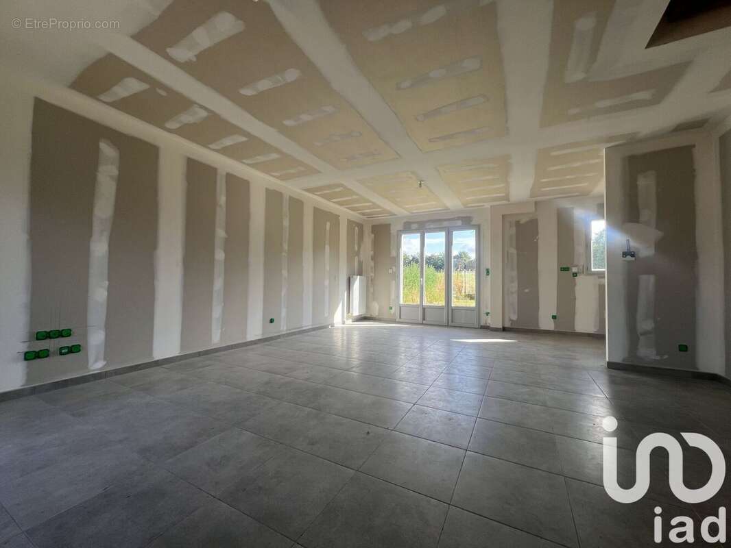 Photo 2 - Maison à CHAUMONT-EN-VEXIN