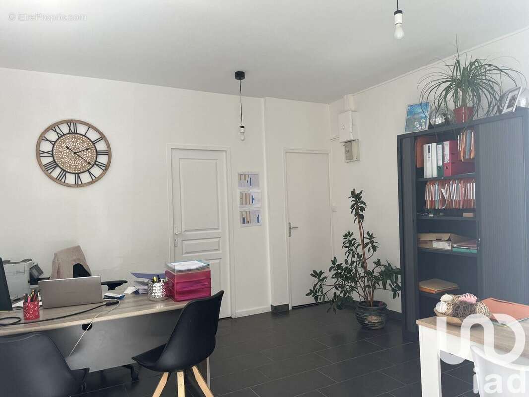 Photo 6 - Appartement à VILLENEUVE-LA-GUYARD