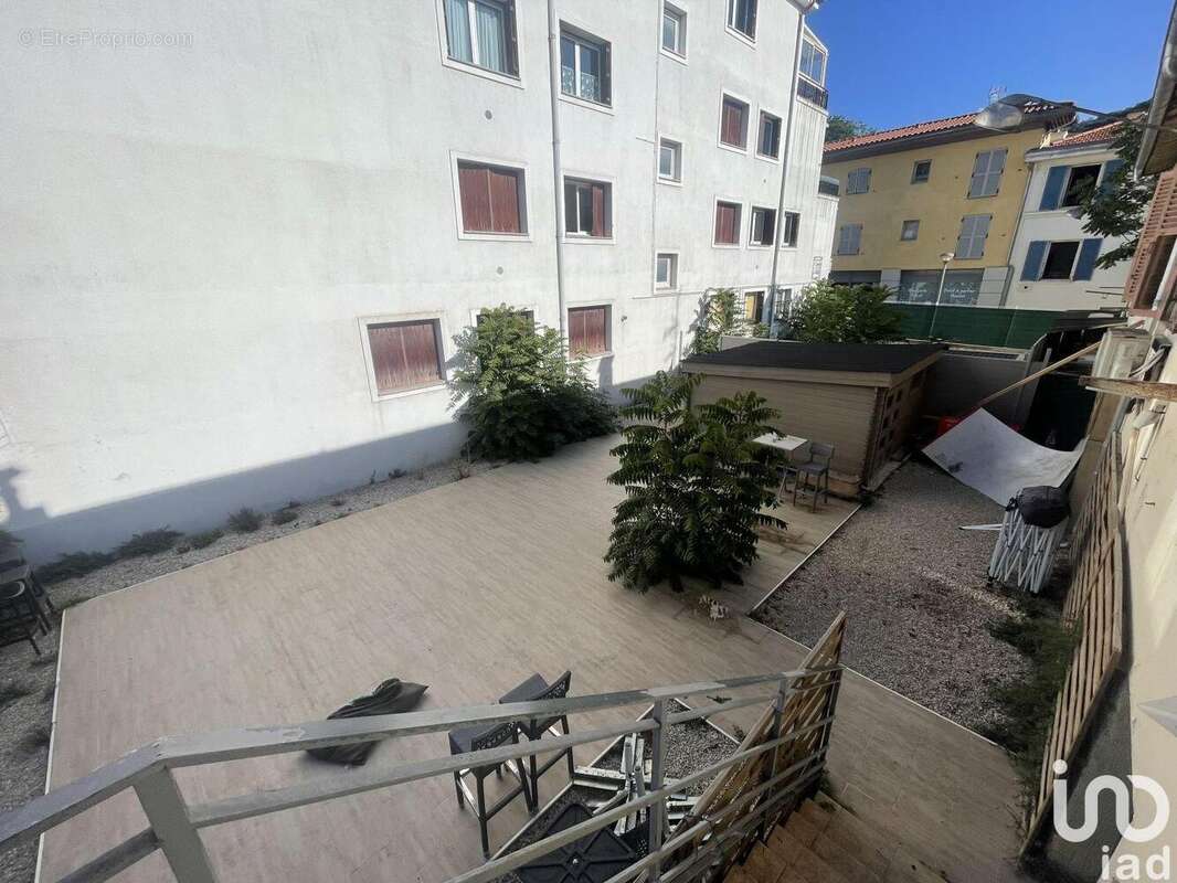 Photo 9 - Commerce à CONTES