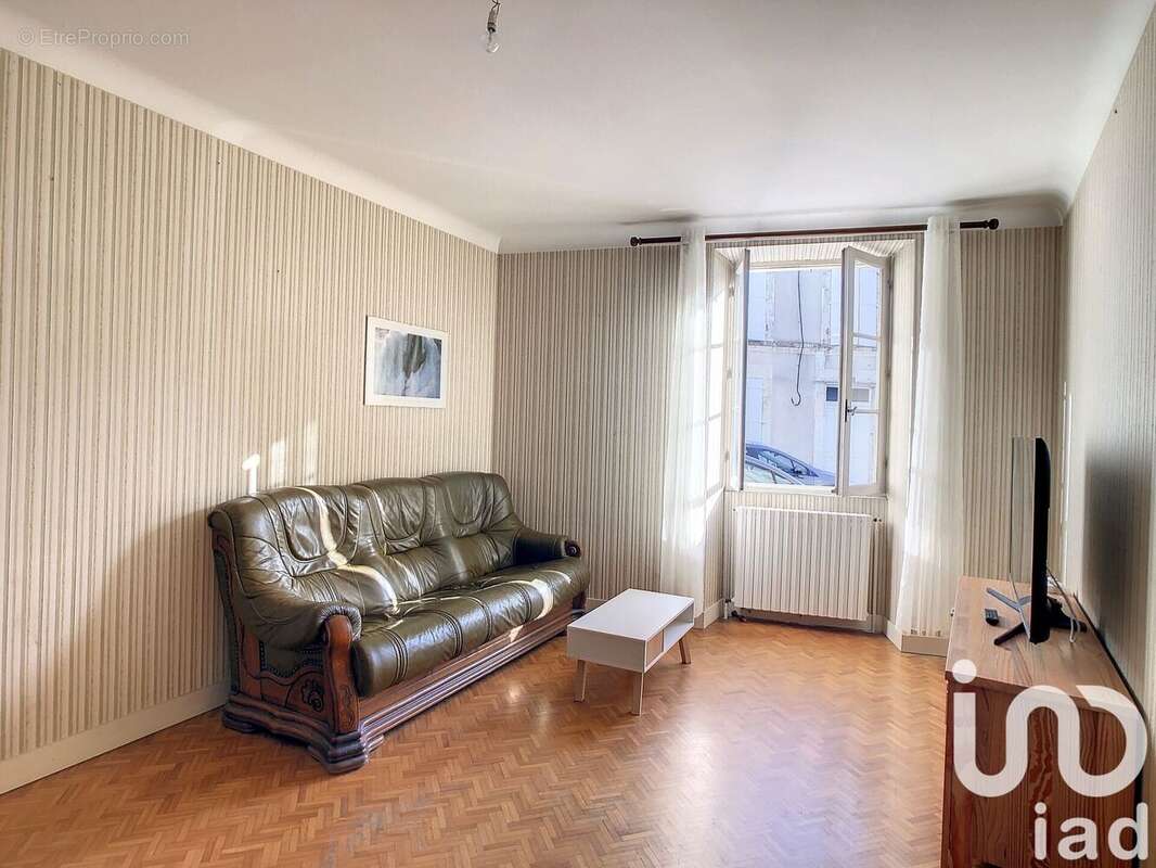 Photo 3 - Maison à ROUILLAC