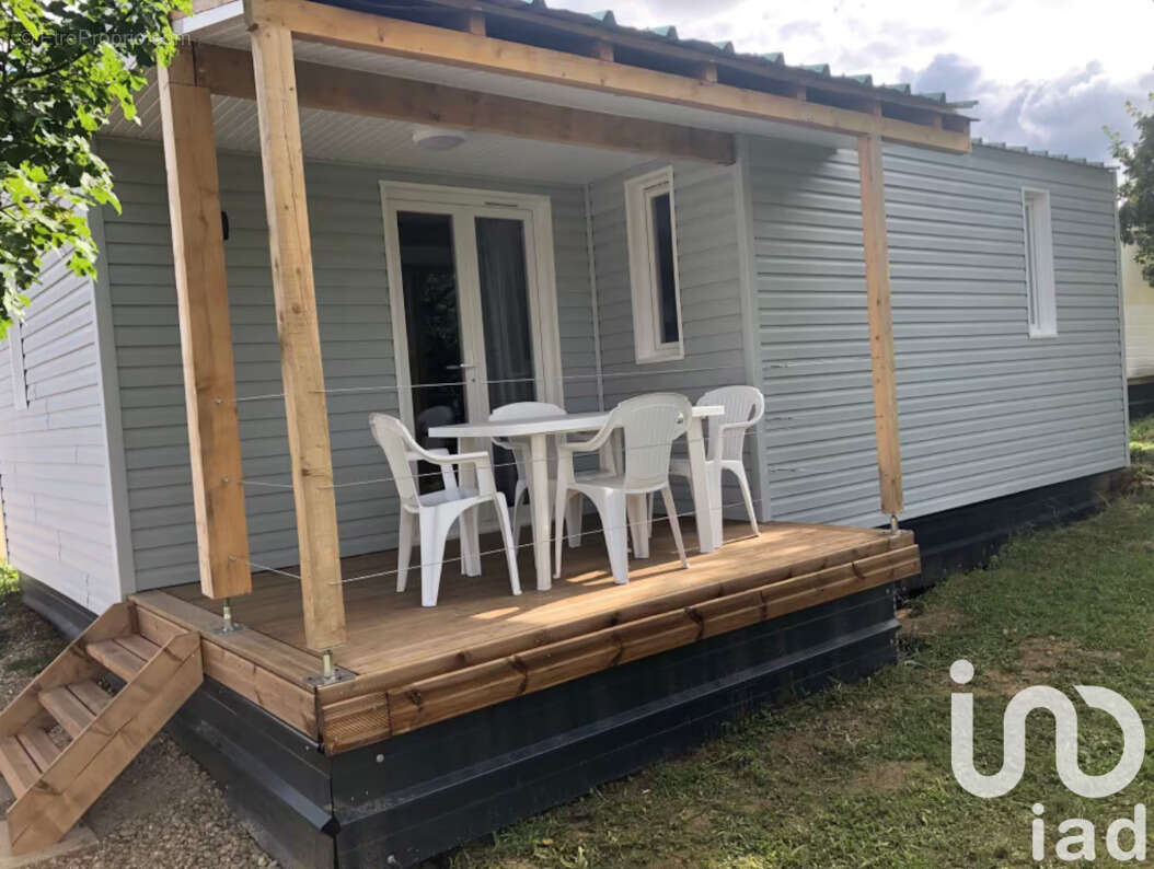 Photo 7 - Terrain à LUSSAC-LES-CHATEAUX