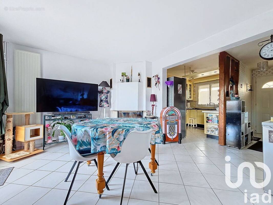 Photo 1 - Maison à MAROLLES-EN-HUREPOIX