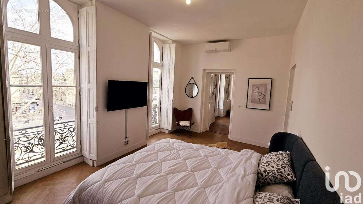 Photo 5 - Commerce à NIMES