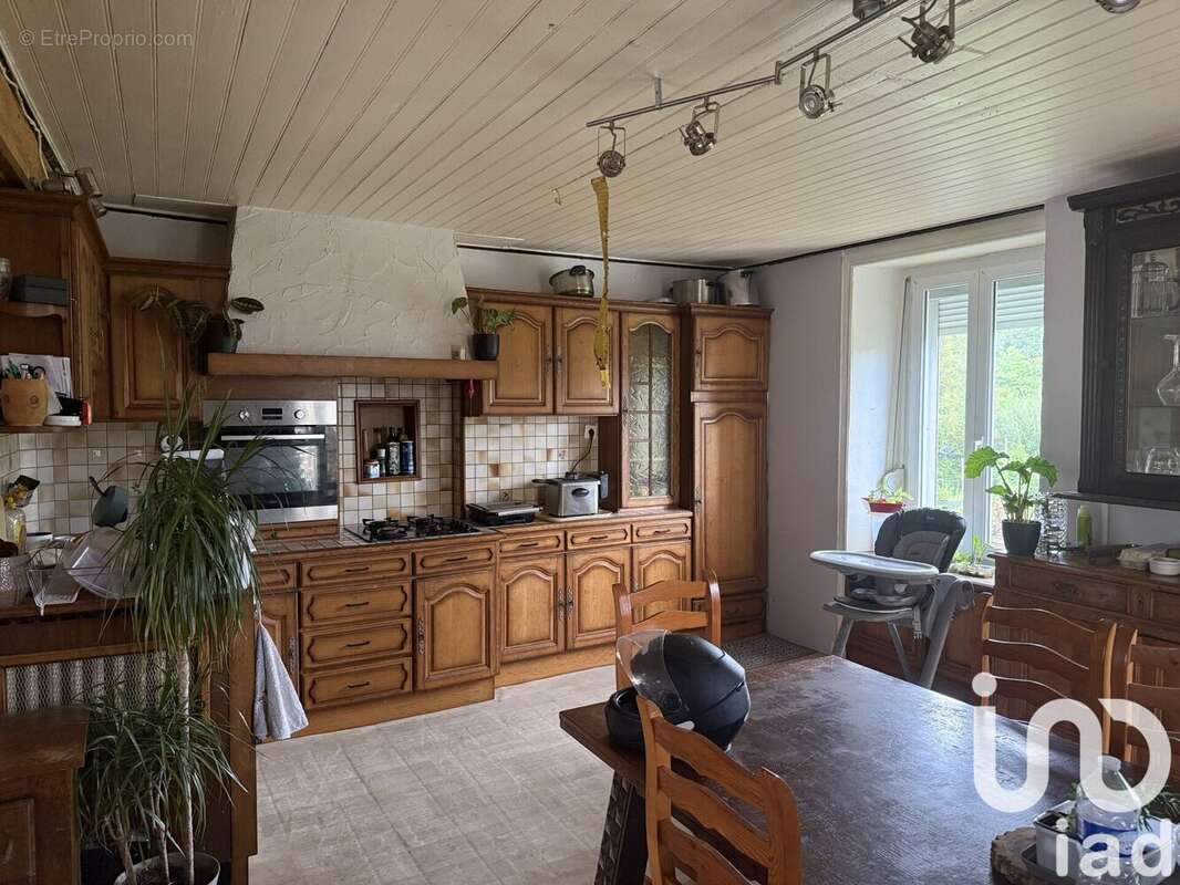 Photo 2 - Maison à SAINT-CARADEC-TREGOMEL