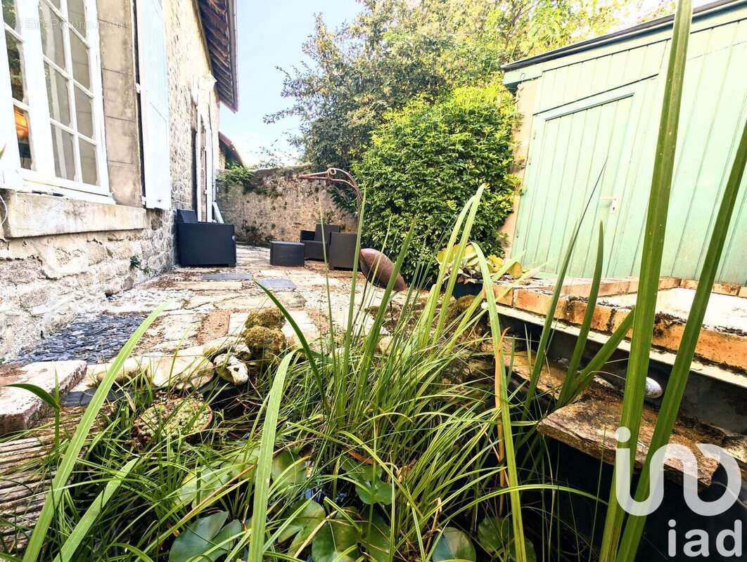 Photo 5 - Maison à LA JONCHERE-SAINT-MAURICE