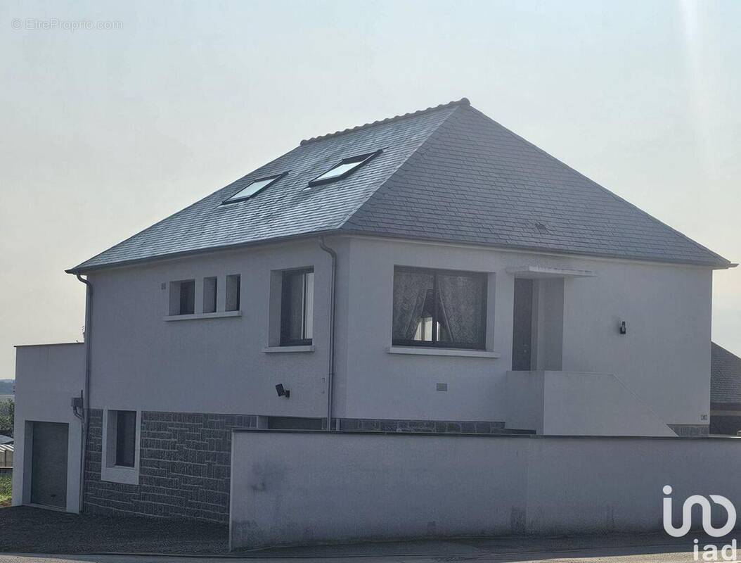 Photo 1 - Maison à MINIAC-MORVAN