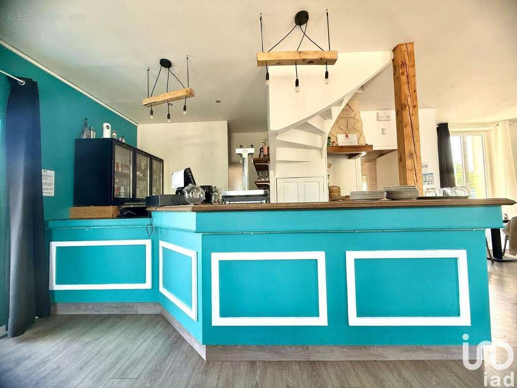 Photo 2 - Commerce à JARDRES