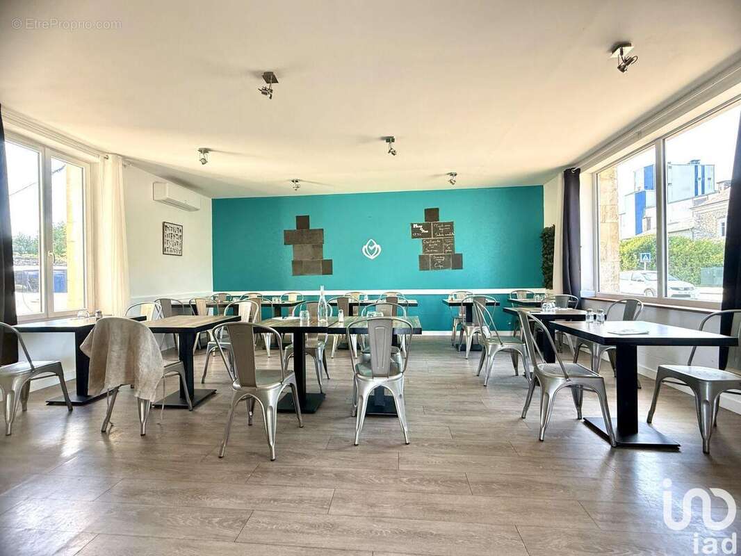 Photo 3 - Commerce à JARDRES