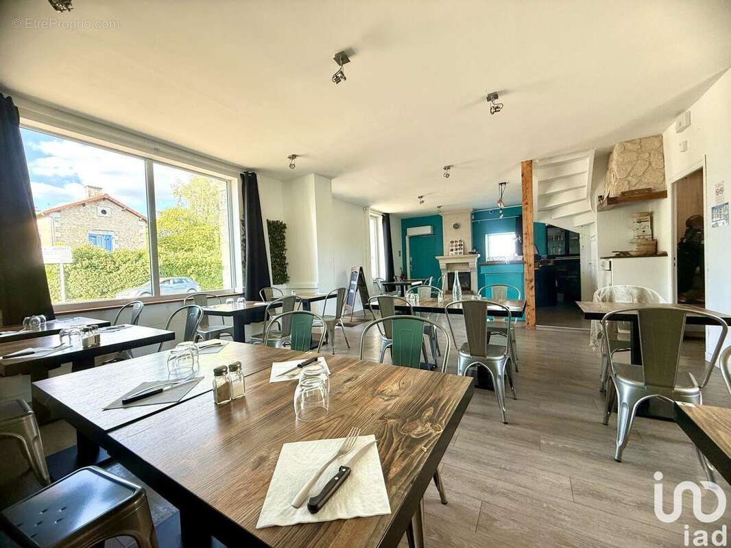 Photo 4 - Commerce à JARDRES