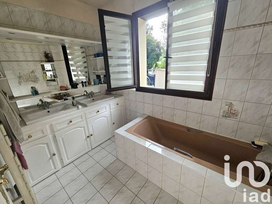 Photo 5 - Maison à SAINT-FARGEAU-PONTHIERRY