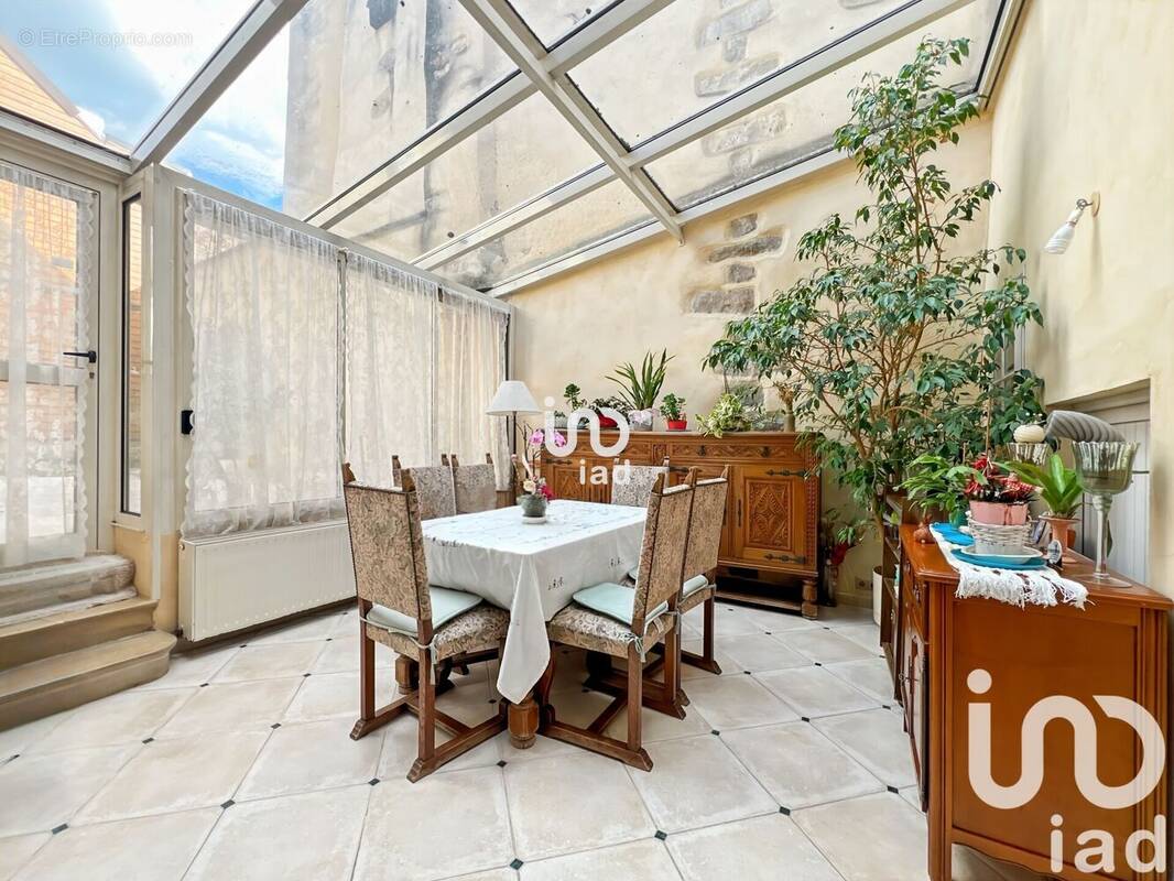 Photo 1 - Maison à VILLENEUVE-SUR-YONNE