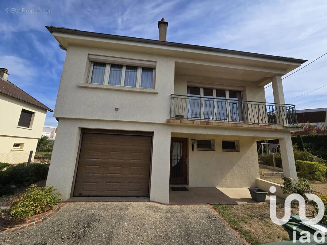 Photo 1 - Maison à YZEURE