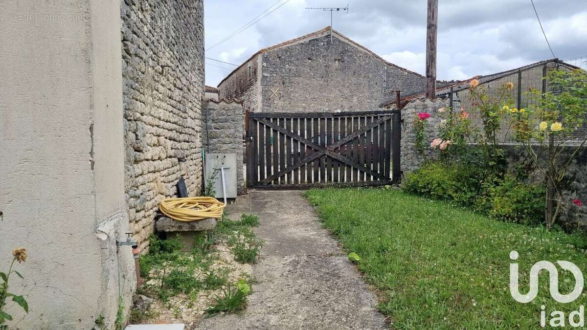 Photo 2 - Maison à ANVILLE