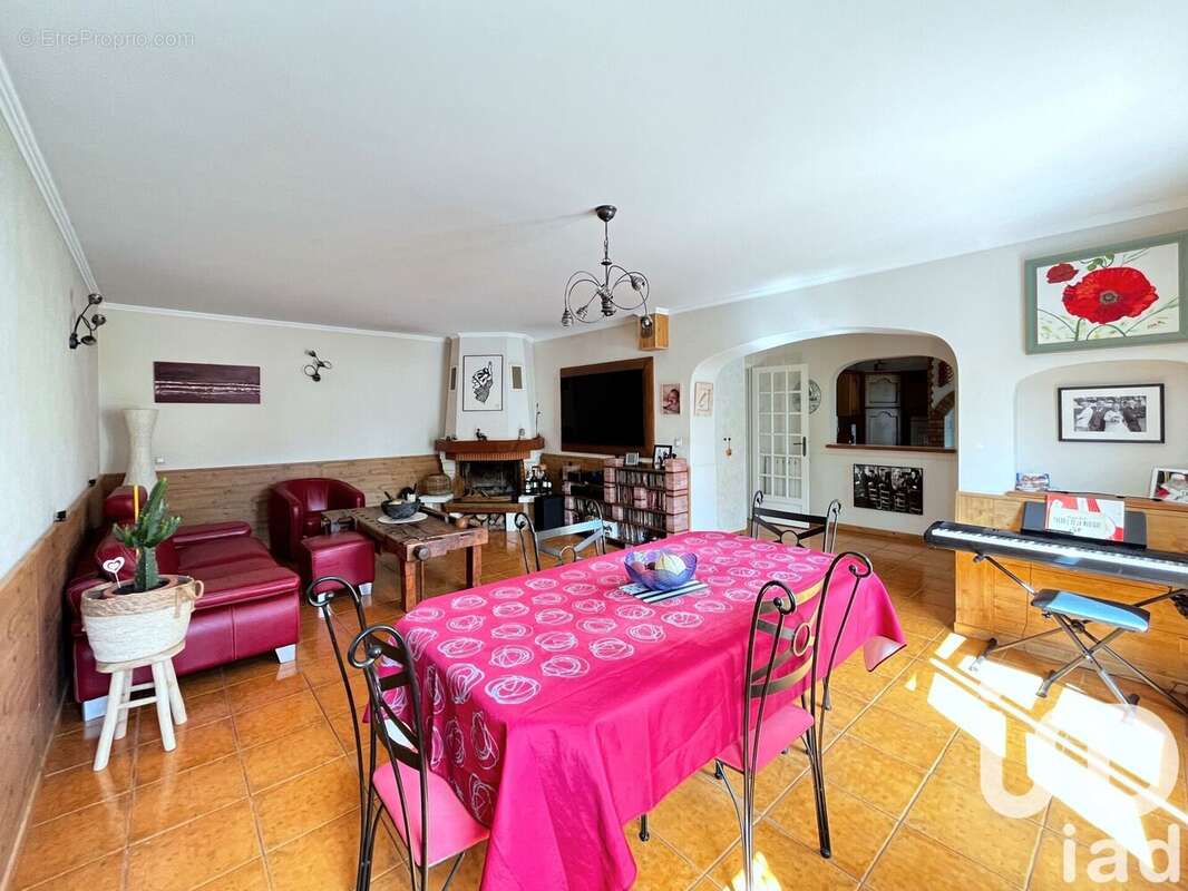 Photo 2 - Maison à NOISY-LE-GRAND