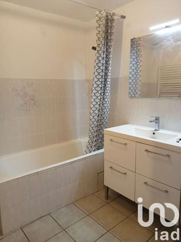 Photo 8 - Appartement à ARS-SUR-MOSELLE