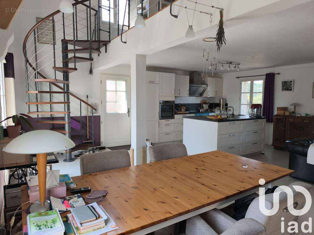 Photo 5 - Maison à ASQUINS