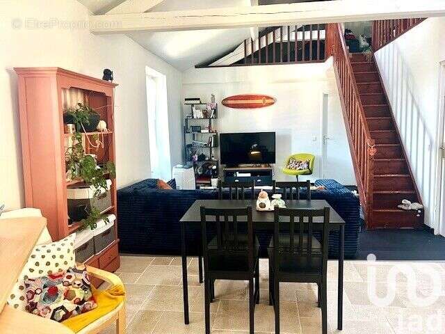 Photo 7 - Appartement à DAMPIERRE-EN-YVELINES