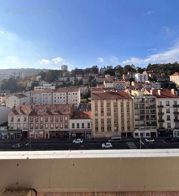 Appartement à SAINT-ETIENNE