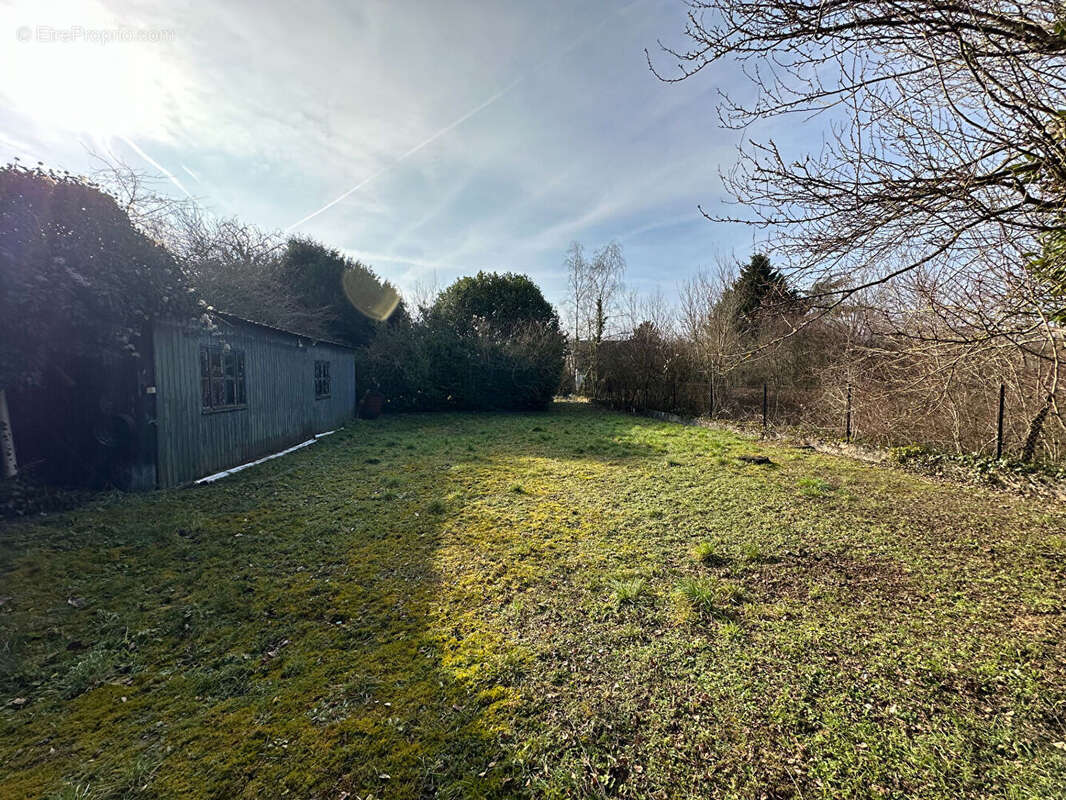 Terrain à GERMIGNY-L&#039;EVEQUE