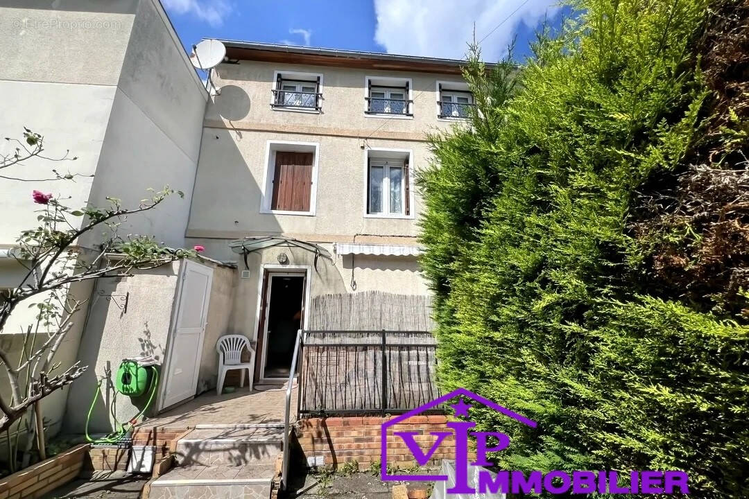 Maison à SOTTEVILLE-LES-ROUEN