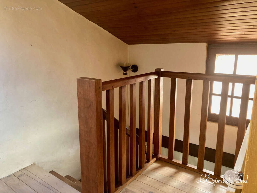 Palier 2ème étage - Maison à RABASTENS