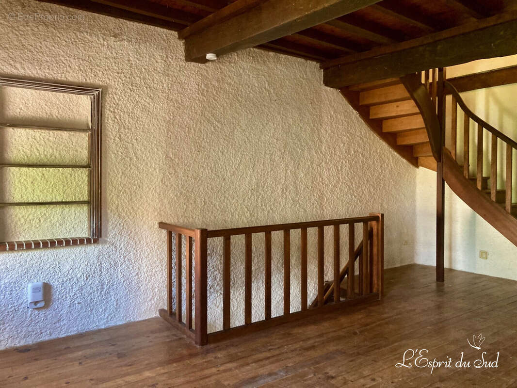 Pièce 1er étage - Maison à RABASTENS