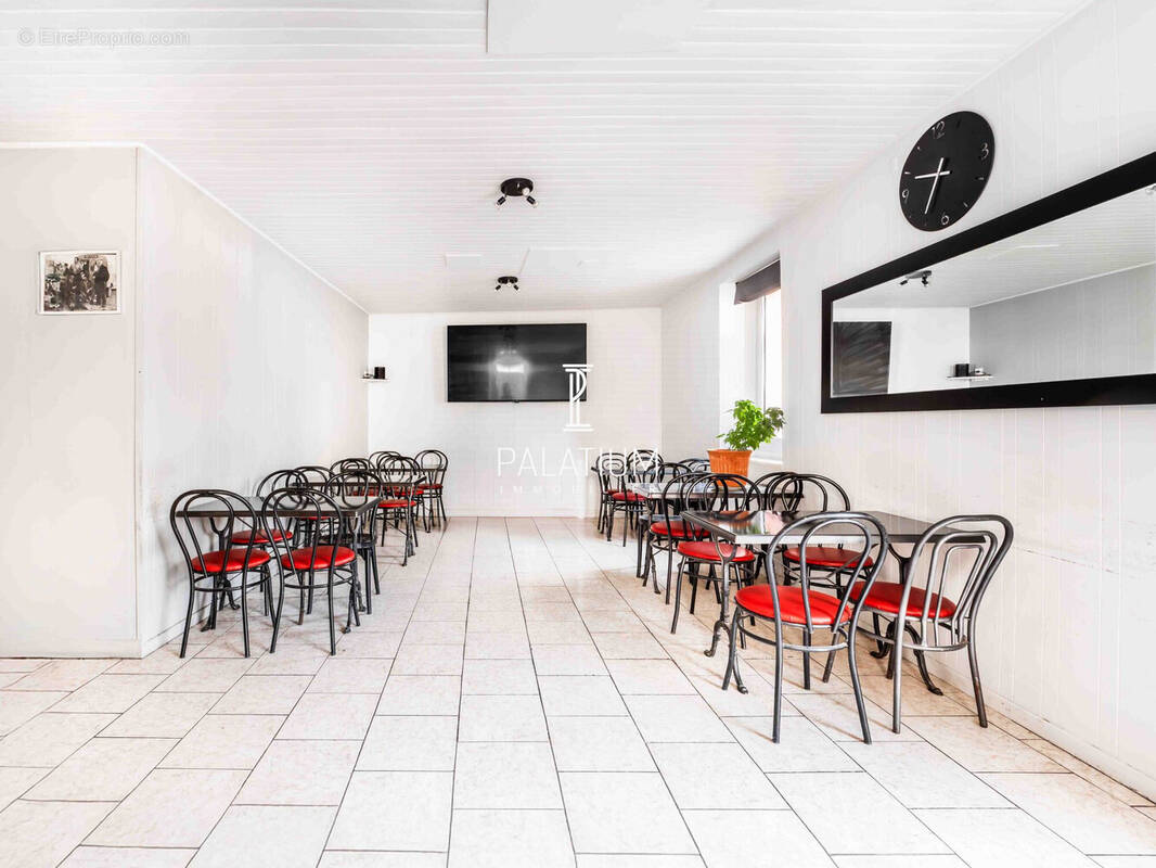 Autre à LA BASTIDE-DES-JOURDANS