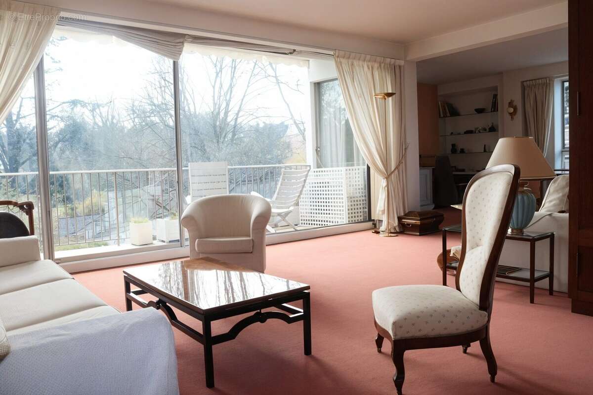 Appartement à LOUVECIENNES