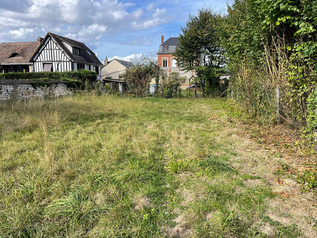 Terrain à CAUDEBEC-LES-ELBEUF