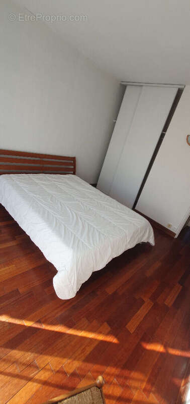 Appartement à LA CELLE-SAINT-CLOUD