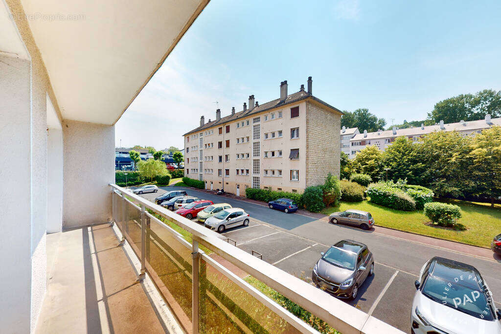 Appartement à LA CELLE-SAINT-CLOUD