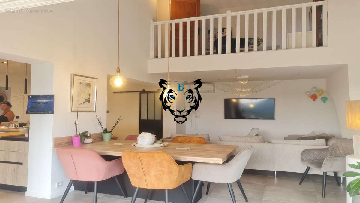 Maison à LES ISSAMBRES