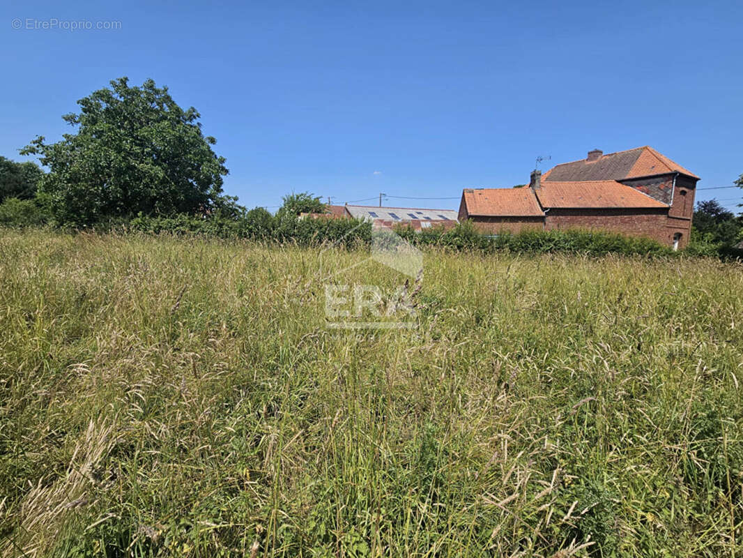 Terrain à REBECQUES